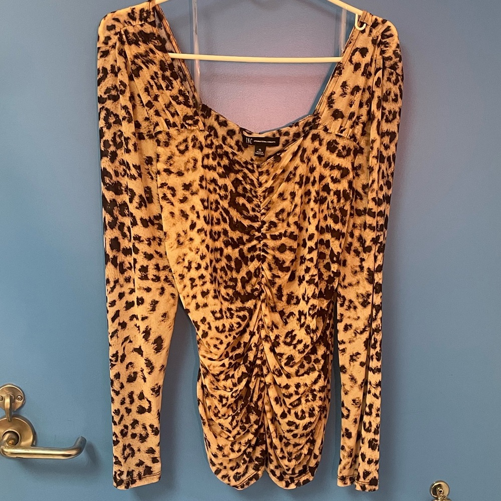 INC ruched animal print blouse Size XL